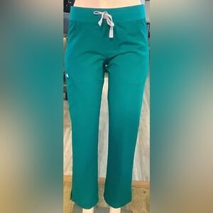 Figs Scrub Hunter Green Kade Cargo Womens pants Medium Petite M/P